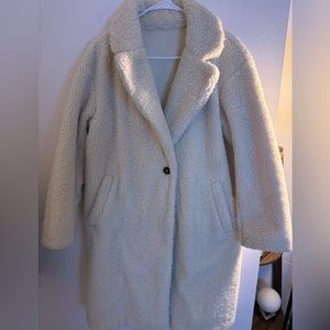 White teddy Uniqlo Jacket